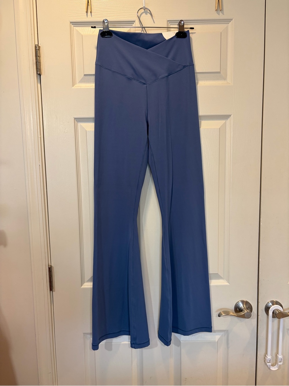 Offline By Aerie High Rise Cross Over Flare Leggings Blue Size Large NEW!